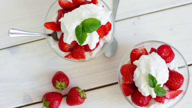 Strawberries with whipped cream