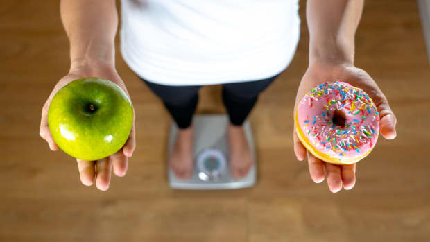 weight loss apple or donut